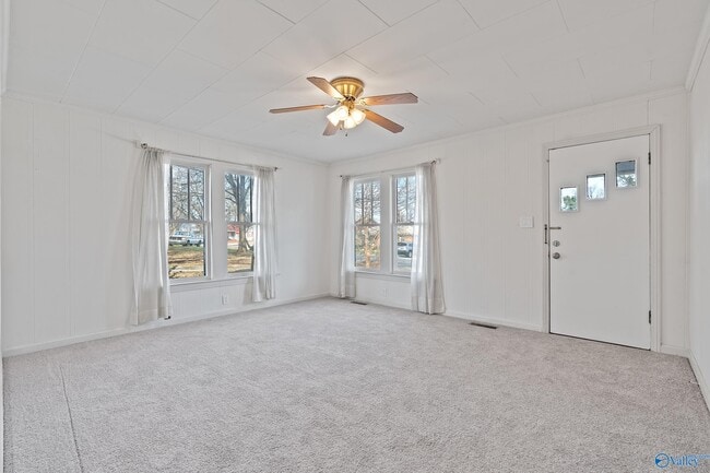 Photo - 2909 6th Ave SW