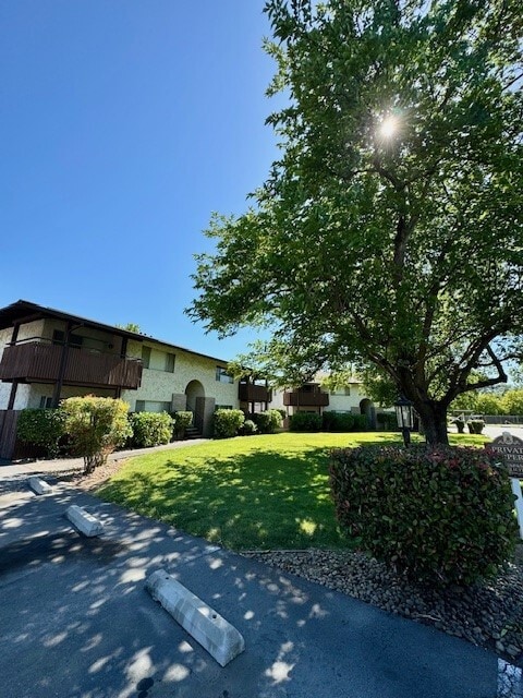 El Sereno Apartments - El Sereno Apartments