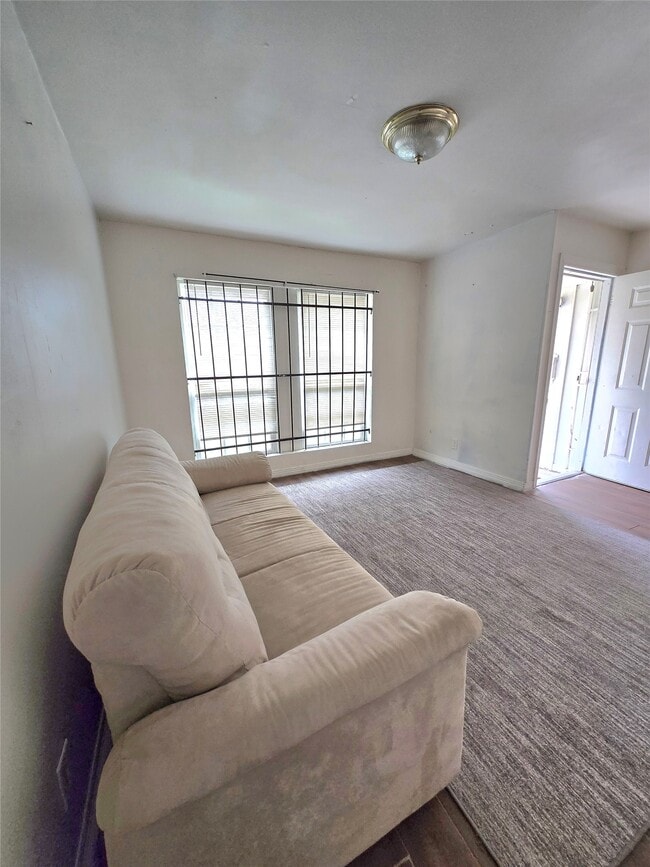 Photo - 5530 Elm Spring Dr