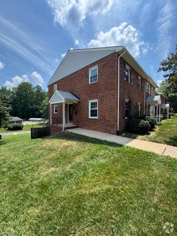 Building Photo - 6103 Newington Dr Rental