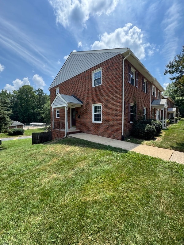 Photo - 6103 Newington Dr Townhome