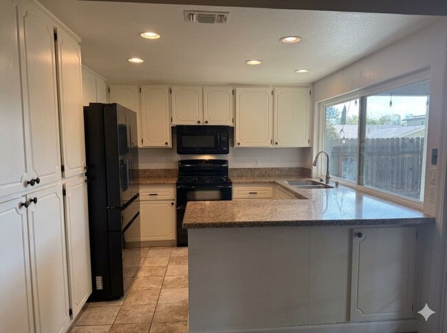 Photo - 4901 Autumntree Ct