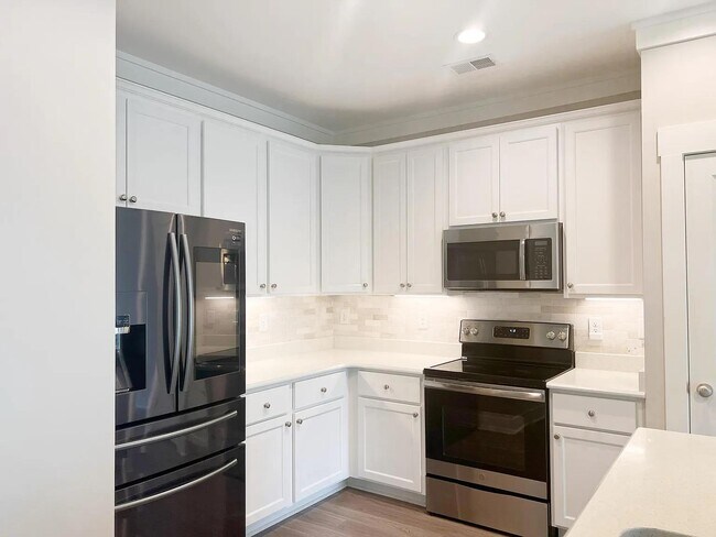 Photo - 803 Stonebriar St