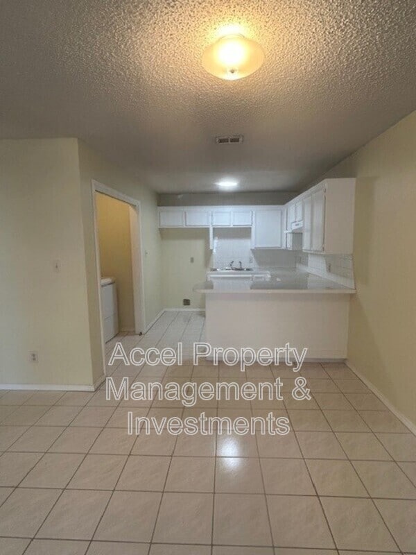 Photo - 2805 N 31st St