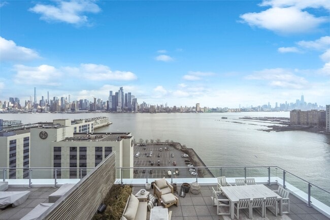 Photo - Hamilton Cove - #1611A Unit 1611A