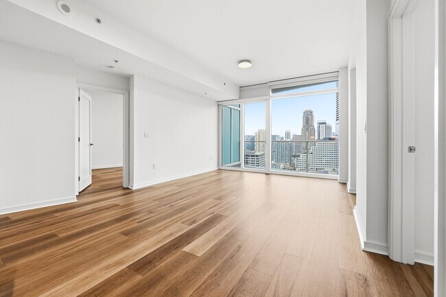 Photo - 10 Terminus Luxury 2 Bedroom Condo in Heart of Buckhead