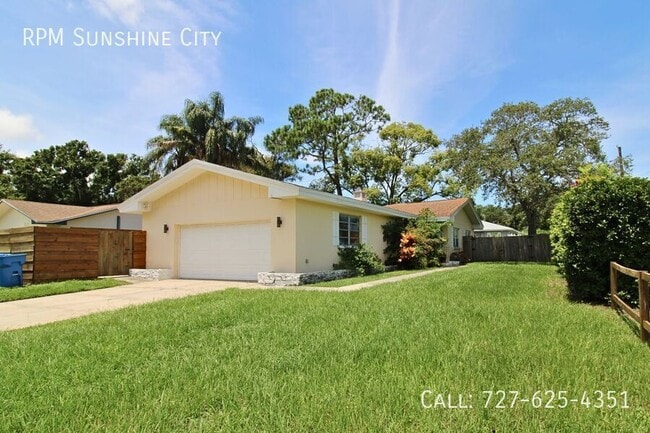 Building Photo - 1602 S Lady Mary Dr Rental