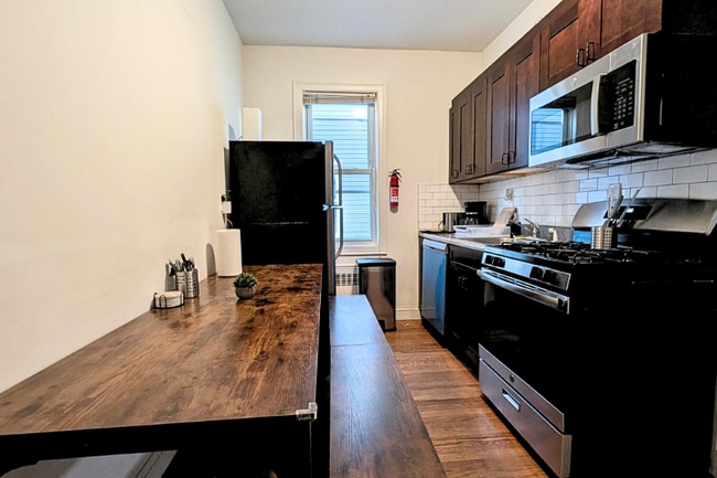 Photo - 108 Gotthart St