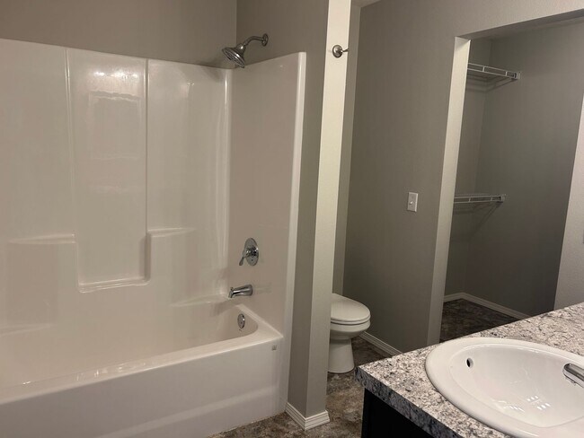 Photo - 3 Bedroom Willard Home for rent!