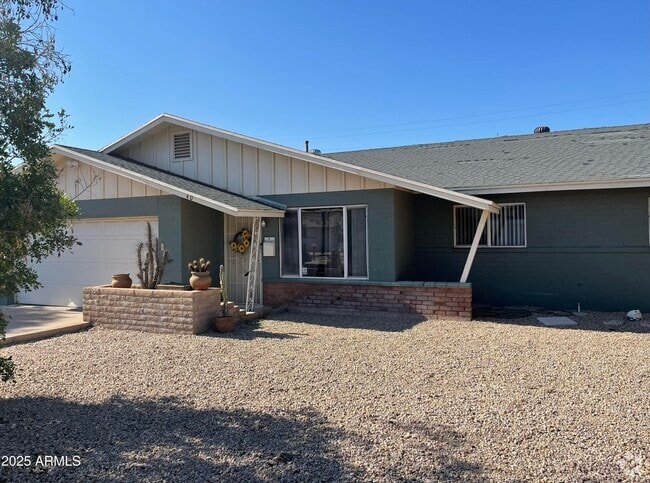 Building Photo - 40 E Fairmont Dr Rental