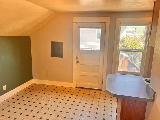 Photo - One Bedroom Apartment Home! Pet Friendly Unit Upper