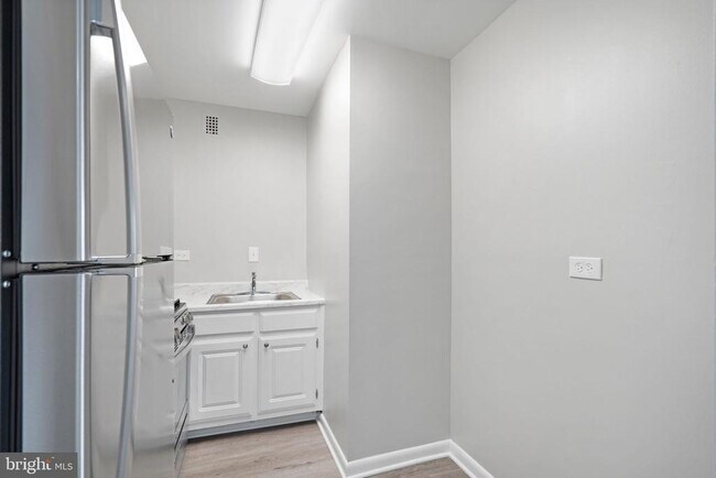 Photo - 5340 Holmes Run Pkwy Unit 1503