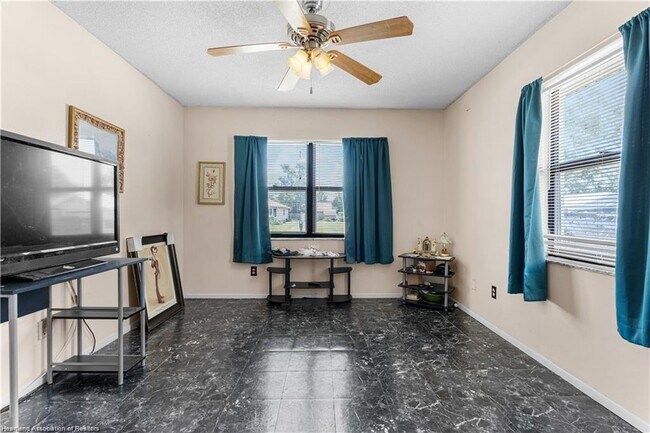 Photo - 4320 Thompson Ave