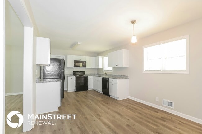 Photo - 1612 Lamont Ave
