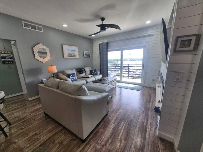 Photo - 793 Davis Rd Unit 301