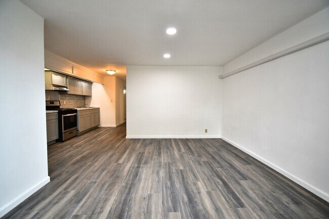 Photo - 9 Old Jerome Ave