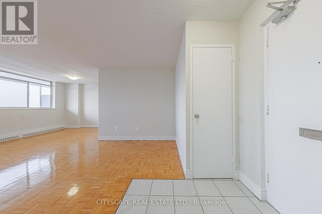 Photo - 100 Rowena Dr Unit 712