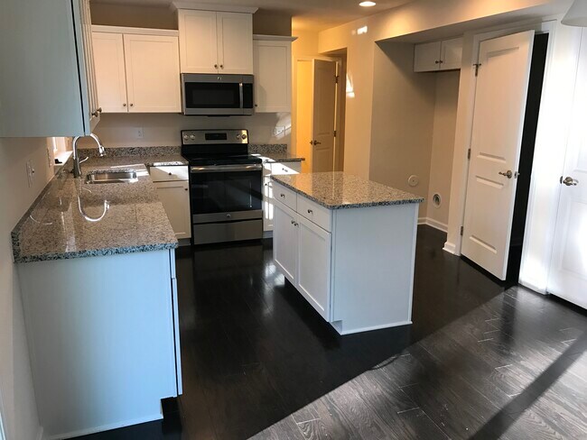 Photo - 6206 Regal Crest Dr