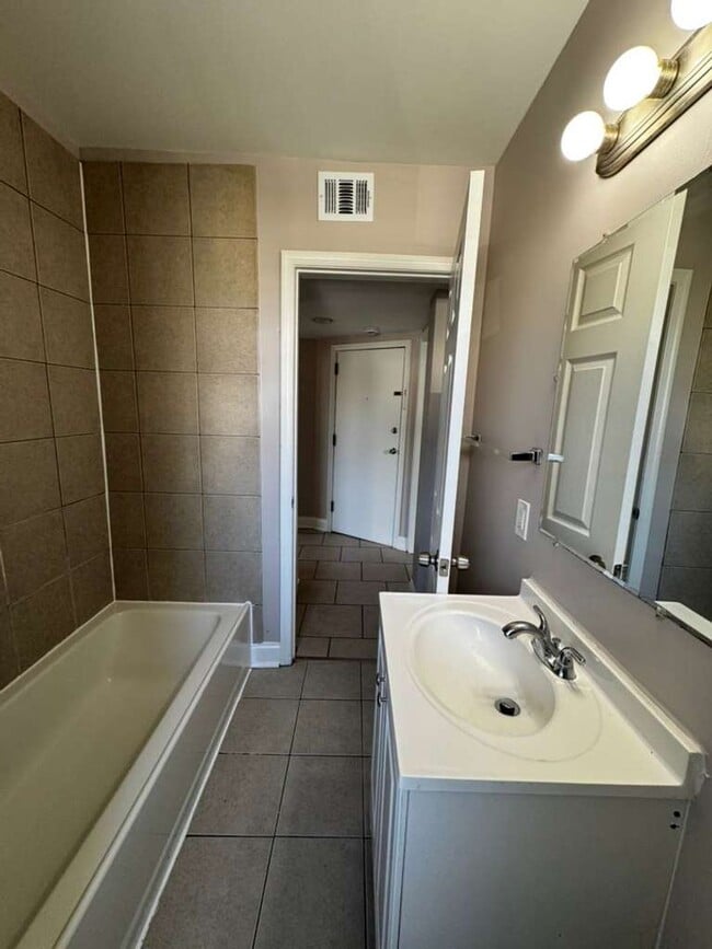 Photo - 2401 Garrison Blvd