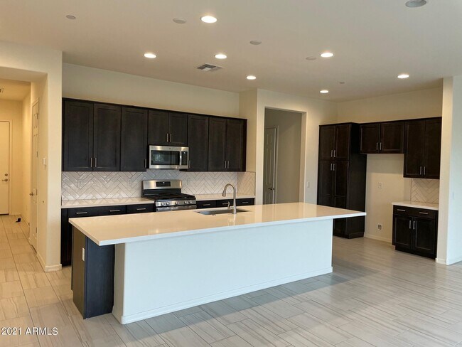 Photo - 1964 W Kinfield Trail