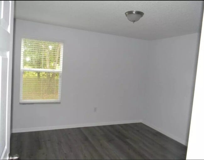 282 Gardner Ln