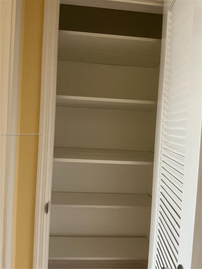 Photo - 1000 Renmar Dr