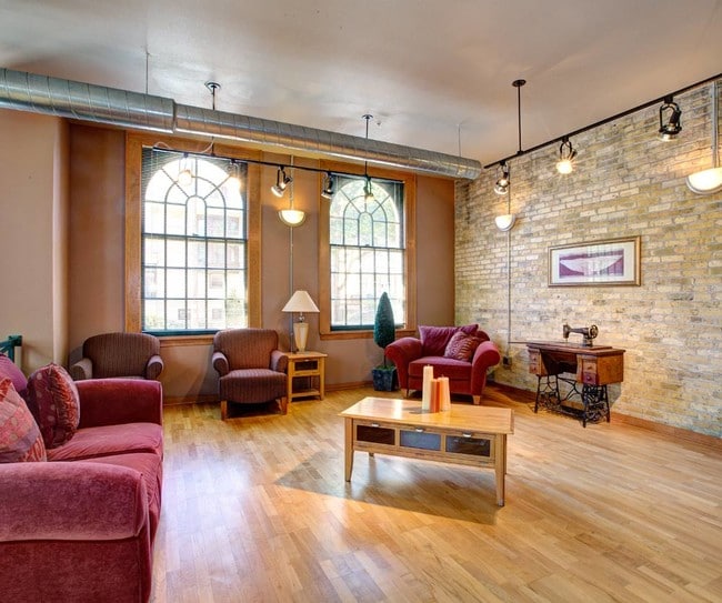 Knitting Factory Loft Apartments