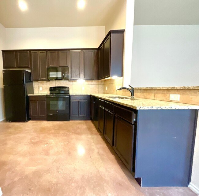 2575 Pahmeyer Rd