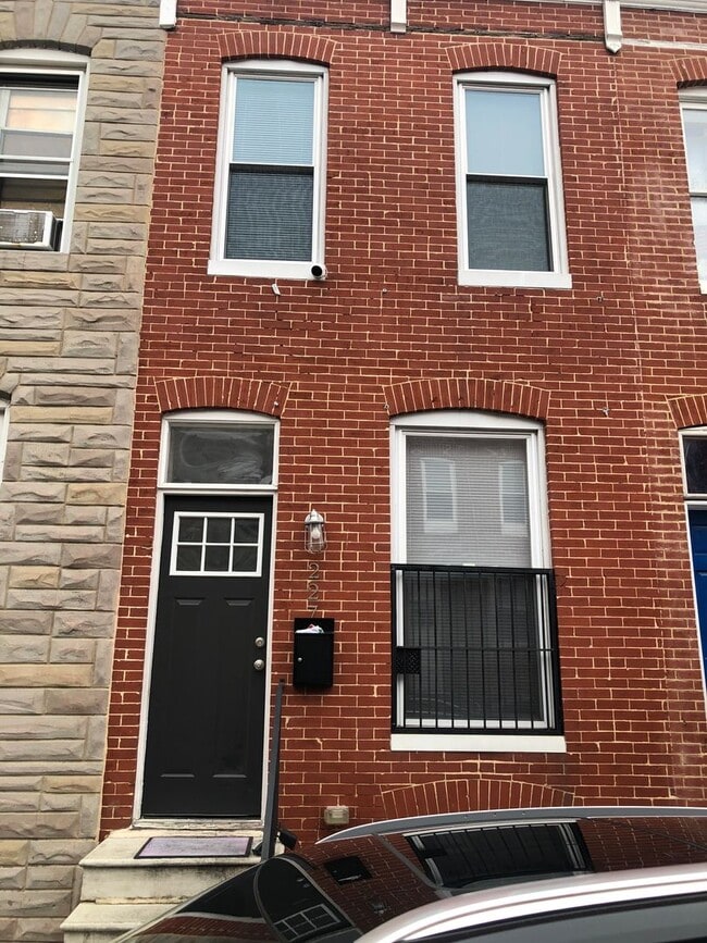 Building Photo - Beautiful 2 full bathroom (2)1/2 bathroom 2 bedroom townhouse in Baltimore City