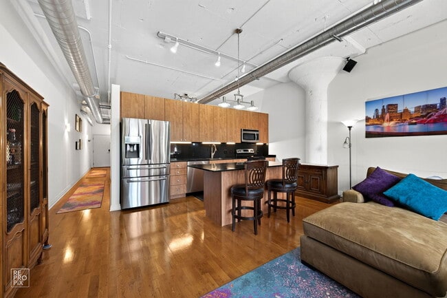 Photo - 565 W Quincy St Unit 515