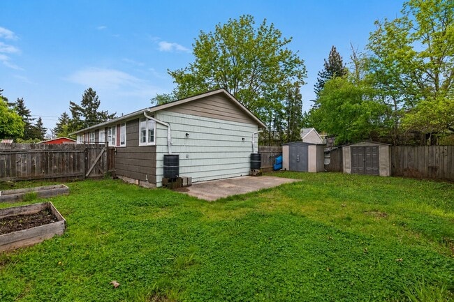 Photo - Calling all Gardeners - Charming 2BR Duplex with Yard & Garden Beds Unit B