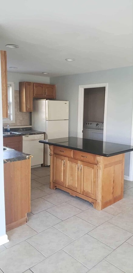 Photo - 5776 Leete Rd