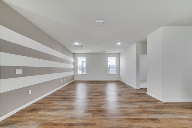 Photo - 19214 Tannach Dr