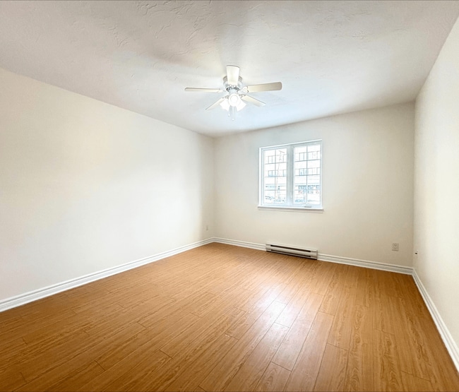 Photo - 100 Archibald Place