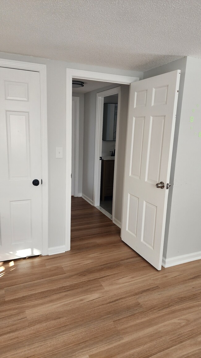 Photo - 43 Victor St Unit Room