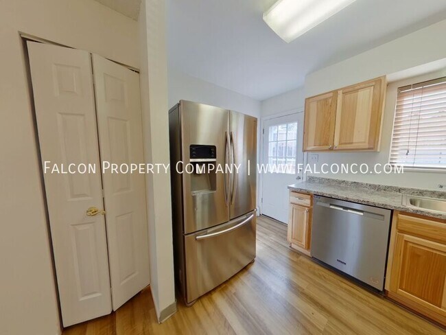 Photo - 4725 Picturesque Dr Unit A