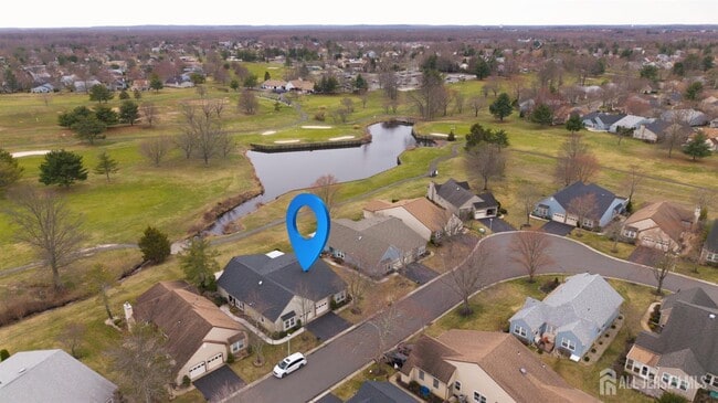 Photo - 18 Thomas Paine Dr