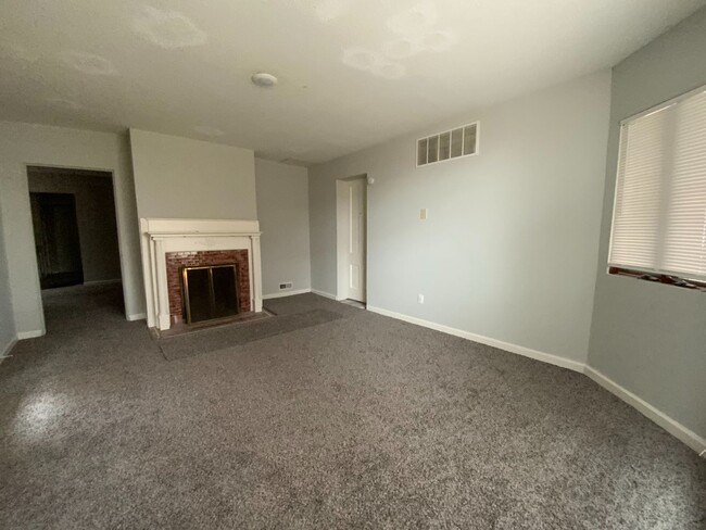 Photo - 1400 Bass Ave Unit Apt 100