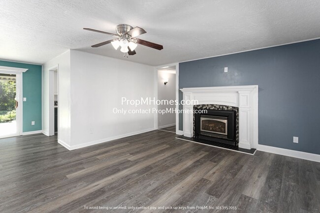 Photo - Charming Oregon City Home on 1/2 Acre - Fully Fenced Yard!