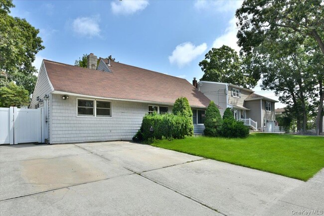 Photo - 257 Maple St