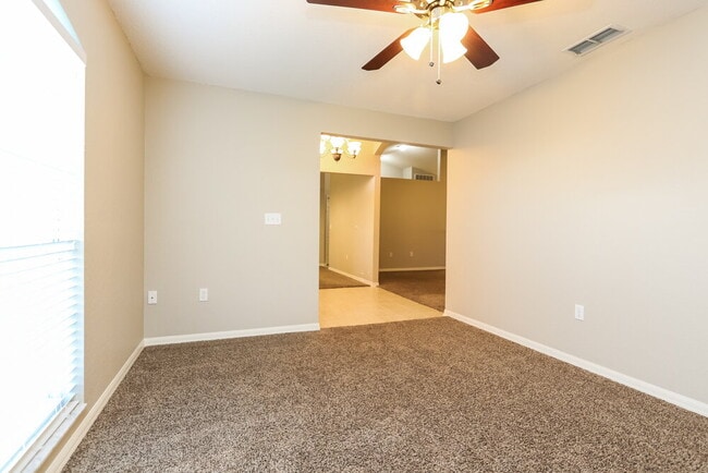 Photo - 5800 Driftwood Dr