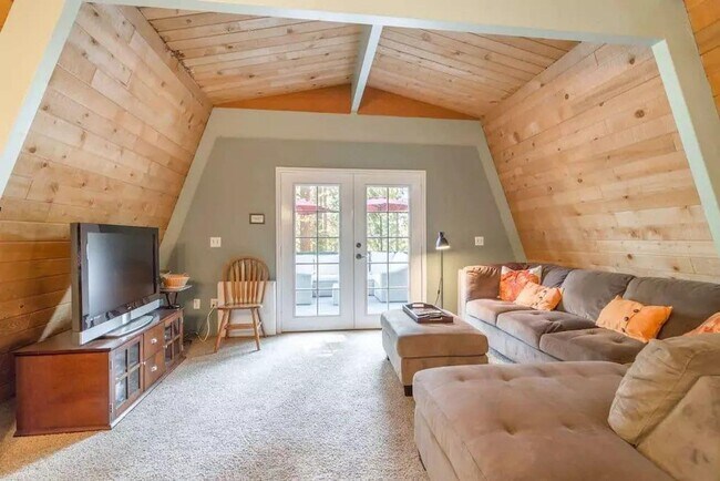 Photo - SEASONAL LEASE: "Ski Bird's Paradise"