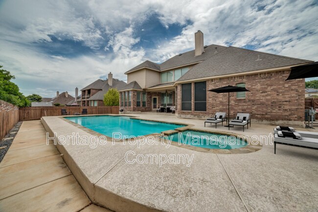 Photo - 5318 Statice Hunt