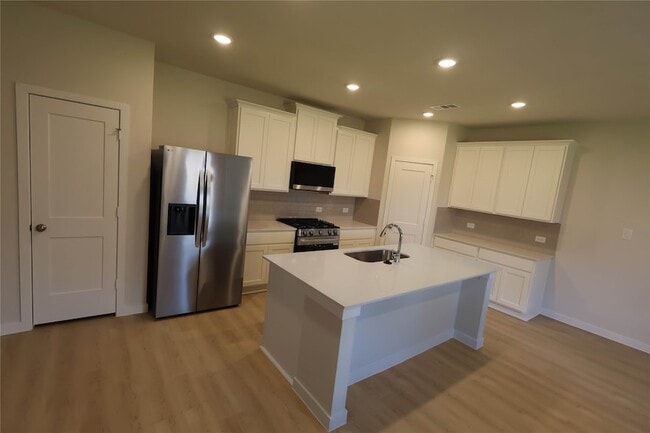 Photo - 7739 Bergamot Cir