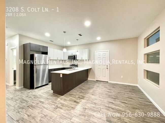 Photo - 3208 S Colt Ln Unidad 1