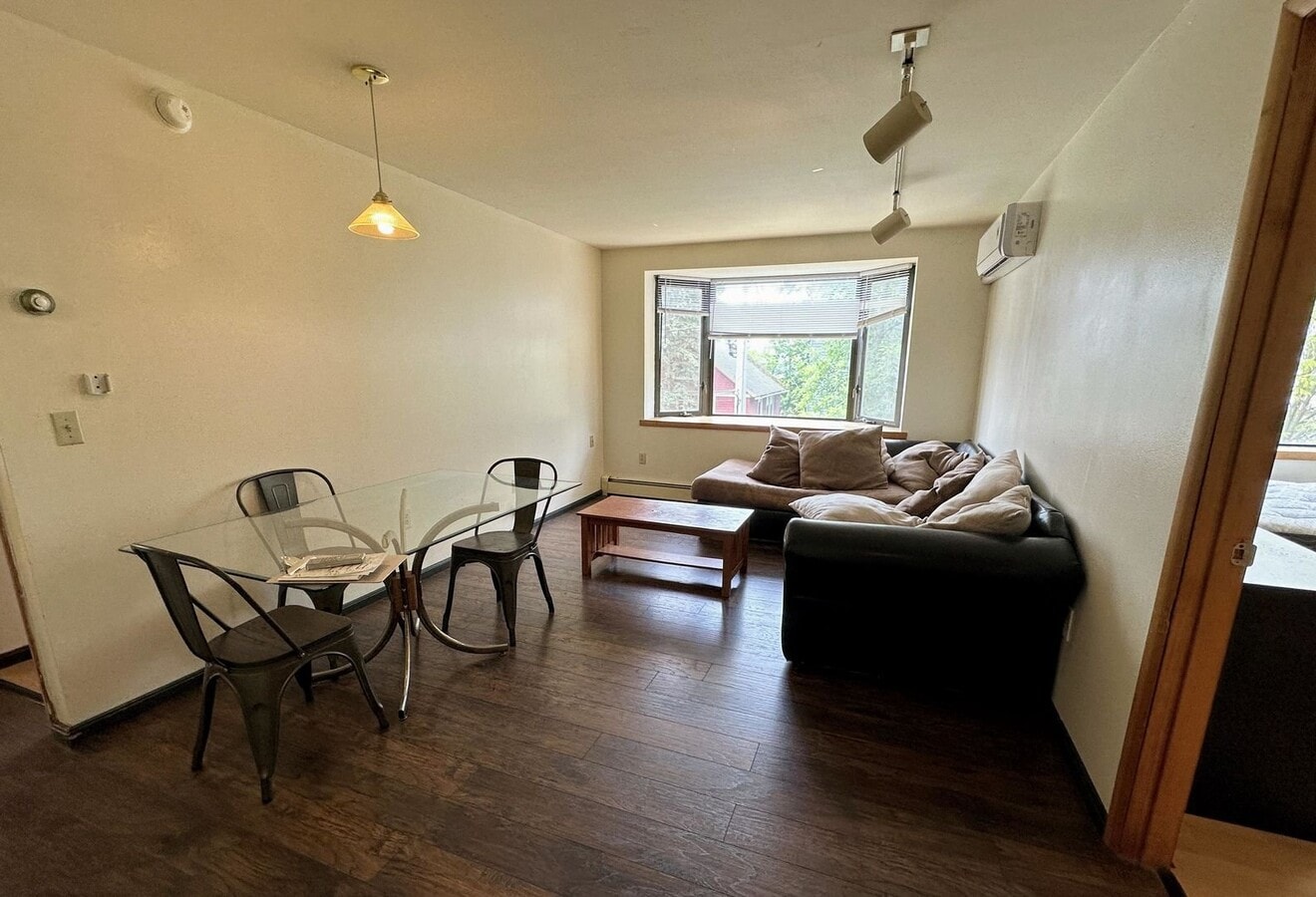 Photo - 211 Linden Ave Unit 13