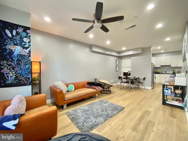 Photo - 1932 N 8th St