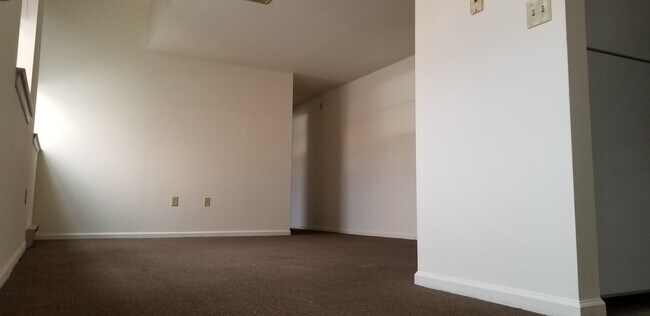 Woodlayne Court Apartments For Rent In Middletown Pa Forrent Com