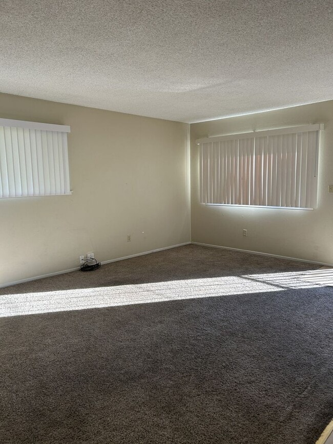 Photo - 4711 Hayford Way Unit 4