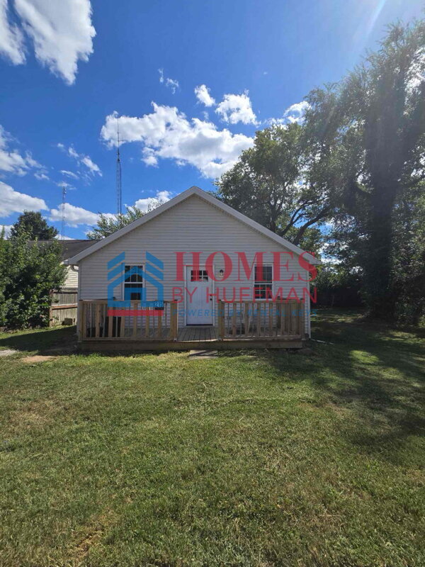 Building Photo - Three Bedroom House | Boonville, Indiana